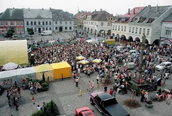 2002