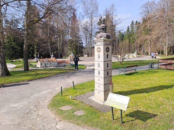 Park miniatur u Mariánských Lázní ozdobí i Prašná brána