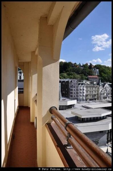 Karlovy Vary – Zámecká věž – fotografie / hrady-zriceniny.cz
