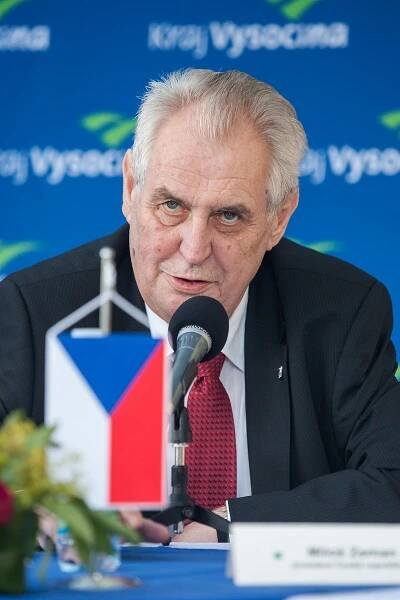 Zeman se s lidmi setká jen ve Vladislavi