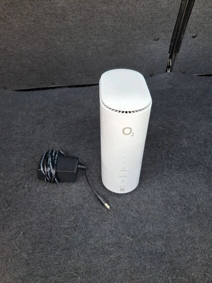 5g MODEM ROUTER MC 801A + ZDROJ, jede na všechny operátory