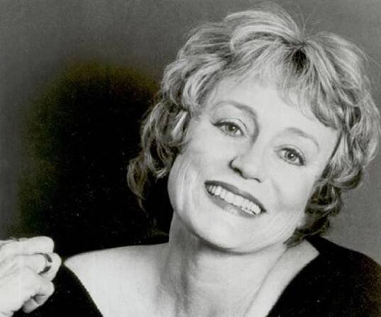 Carrie Snodgress - Bio, Facts, Family Life of Actress