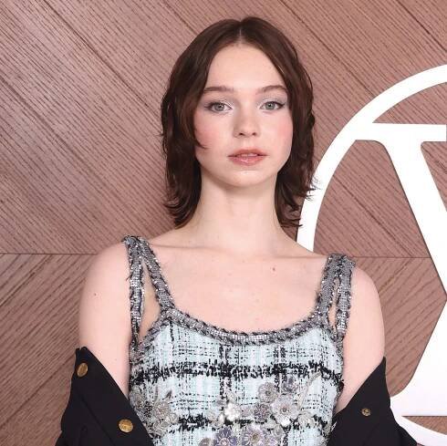 Emma Myers debuts a new wispy fringe haircut for spring 2025