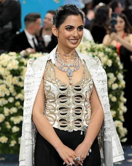 A Peek Inside Isha Ambani’s Exquisite Natural Diamond Collection- Only Natural Diamonds
