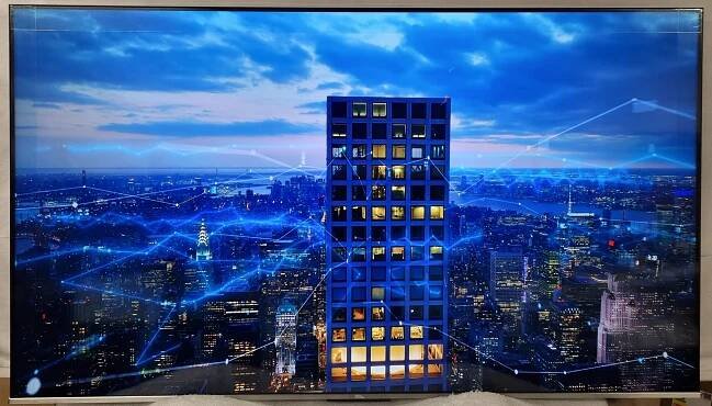 Televizor TCL 65C639 65" QLED 4K UHD HDR 120Hz ONKYO Dolby Smart TV DVB-T2 Rozlišení obrazovky (px) 3840 x 2160