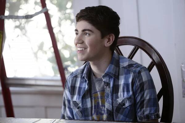 Noah Galvin - Actor