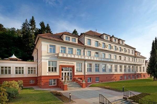 Lázeňský hotel Morava - Lázně Luhačovice - Hodnocení a recenze | Lázně Travel