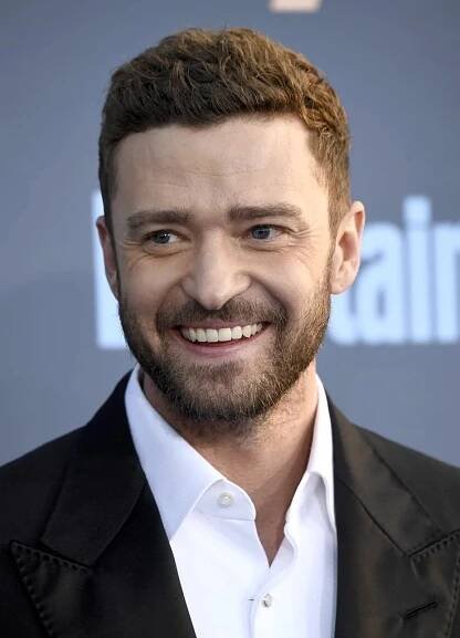 Justin-Timberlake-Jessica-Biel-2017-Critics-Choice.jpg
