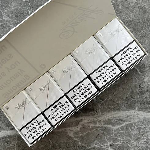 Davidoff White 13