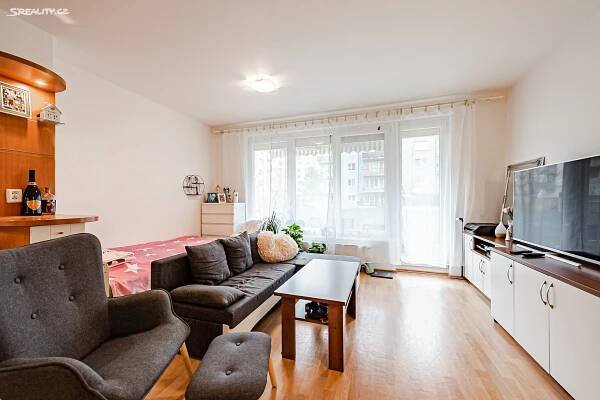 Prodej bytu 2+kk 56 m², Hakenova, Praha 9 - Čakovice