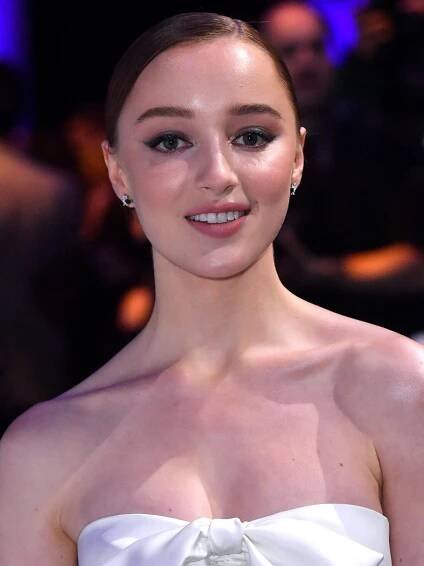 Phoebe Dynevor - Actress