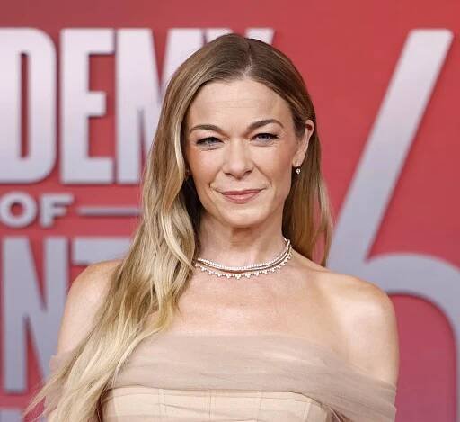 Speváčke LeAnn Rimes vypadol zub priamo počas koncertu! Pozri sa, ako to vyriešila