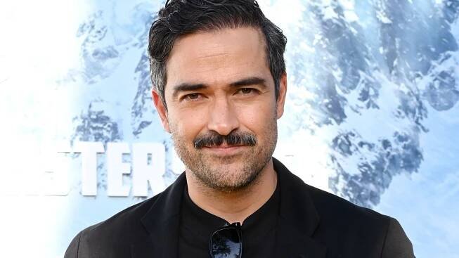 Alfonso Herrera: Celebrity news, royals, entertainment and lifestyle