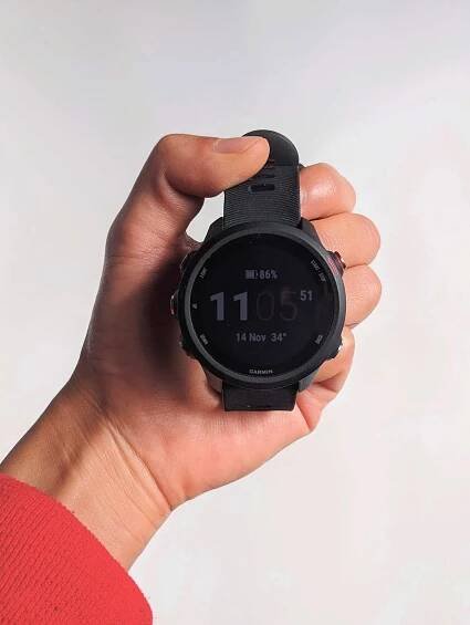 watch face of the Garmin Forerunner 245 Music in black