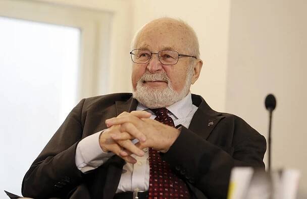 S Janouchem na traktoru. Zakladatel Nadace Charty 77 pomáhal disentu a nezávislé kultuře v Československu i zahraničí