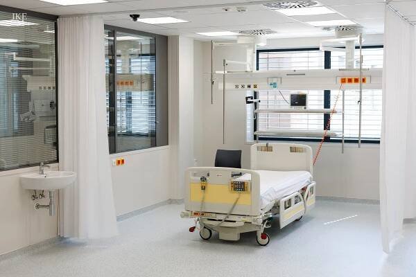 IKEM se rozrůstá. Nový objekt slouží kardiovaskulární a transplantační medicíně