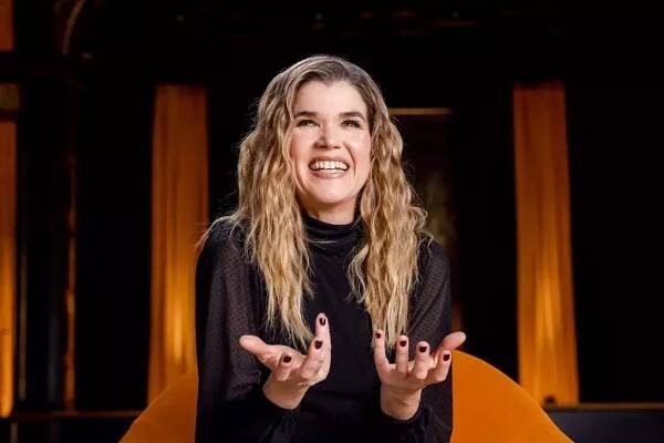 Anke Engelke: So wirst du humorvoll und schlagfertig
