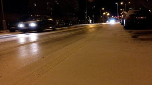 Na Královéhradecku udeřila ledovka, policie a záchranáři vyzývají k opatrnosti řidiče i chodce - Seznam Zprávy