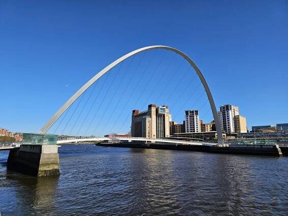 Gateshead Millenium Bridge - Newcastle