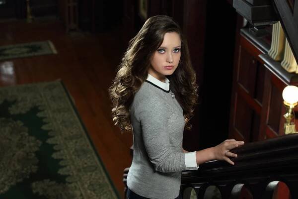 Ravenswood - Promo - Merritt Patterson