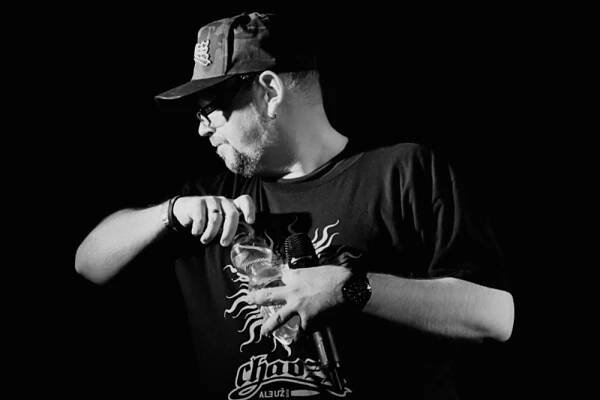 Chaozz vrátil pamětníky zpět na Planetu opic - musicserver.cz