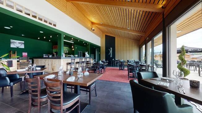 wood. restaurant is serving tasty food for breakfast, lunch, snacks & dinner