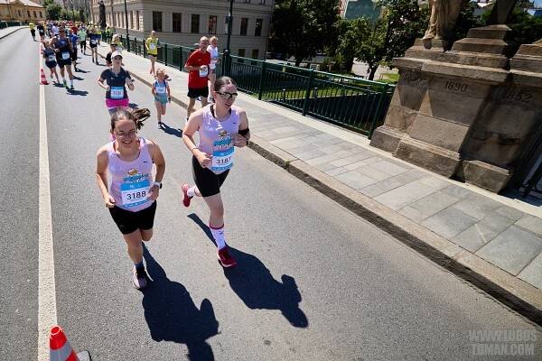 ČEZ RunTour Plzeň 2024 | Sportovní a reportážní fotografie Luboš Toman