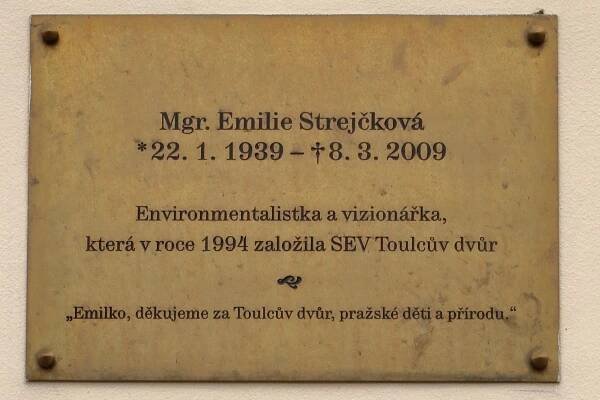 Fotografie - Pamětní deska Emilie Strejčkové - 17.05.2023