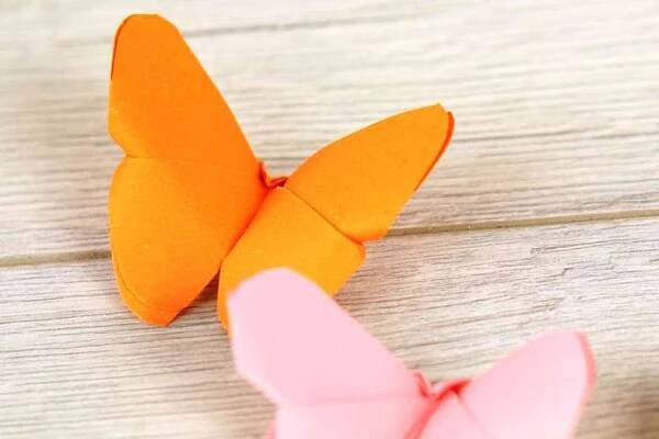 Origami motýl aneb japonské umění skládaček z papíru