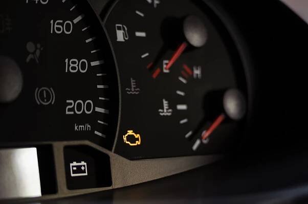 Decoding the Check Engine Light - 5 Must Know Causes
