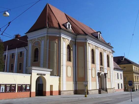 Vlastivědné muzeum v Olomouci – Wikipedie