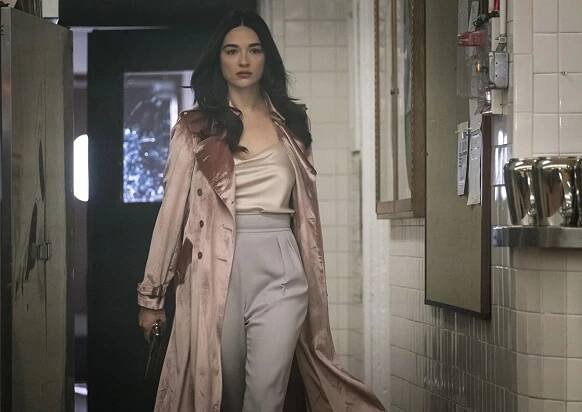 Gotham - Potápějící se loď, velký potlesk - Z filmu - Crystal Reed