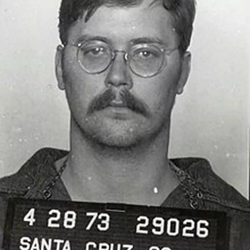 What drove serial killer Edmund Kemper to decapitate his mum and have sex with her head