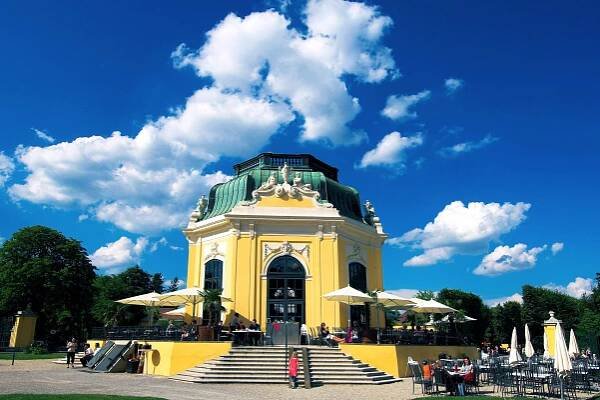 9. ZOO Vídeň a zámek Schönbrunn