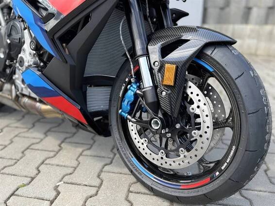BMW M 1000 R (NOVÁ, 2025), 717.090 Kč