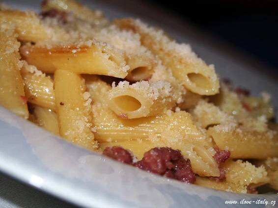 Výtečné penne s italskou salsicciou