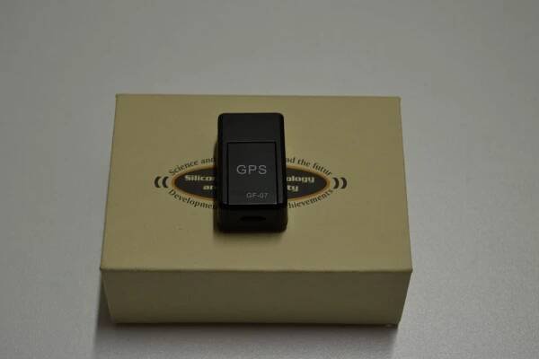 Magnetický GPS lokátor GF -07