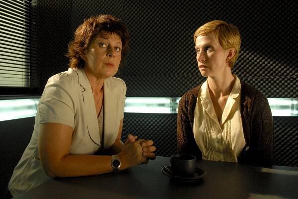 Soko Vídeň - Vaterliebe - Z filmu - Mona Seefried, Franziska Sztavjanik