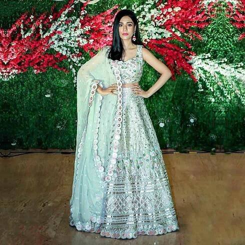 Amrita Rao : Net Worth, Height, Weight, Age, Affairs, Wiki, Facts and Figures 7