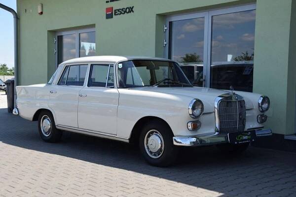 Mercedes-Benz 200 200D OLDTIMER*PŮVODNÍ TP*