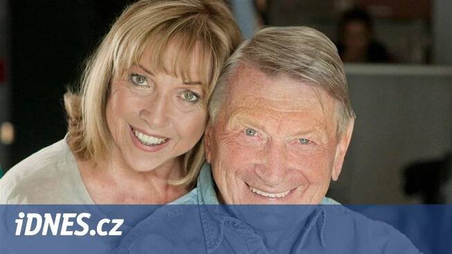 Manželka Josefa Dvořáka: Kdyby se fanynka na něj sápala, tak zakročím - iDNES.cz