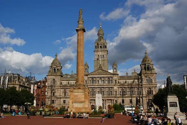 Letecká společnost Jet2.com rozšiřuje svoje linky z Prahy, nově bude létat do Glasgow a Belfastu. | Letenky.com | Levné