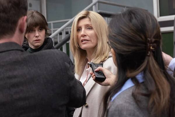 Best Interests - Episode 4 - Z filmu - Alison Oliver, Sharon Horgan
