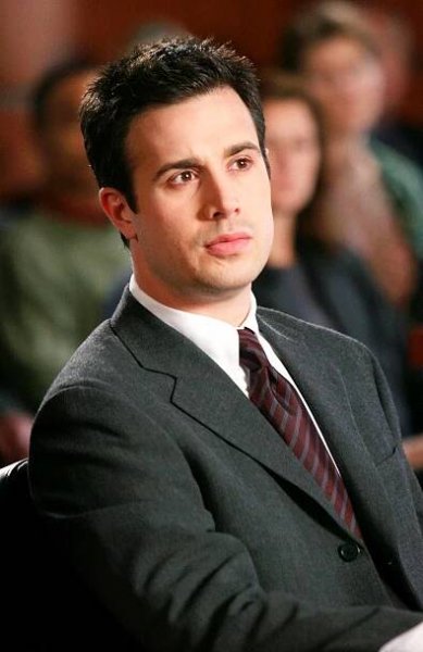 Freddie Prinze Jr. in 'Boston Legal'