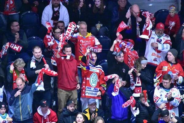 Pardubice v přeházené sestavě zdolaly Olomouc. Vomáčka čaroval v brance