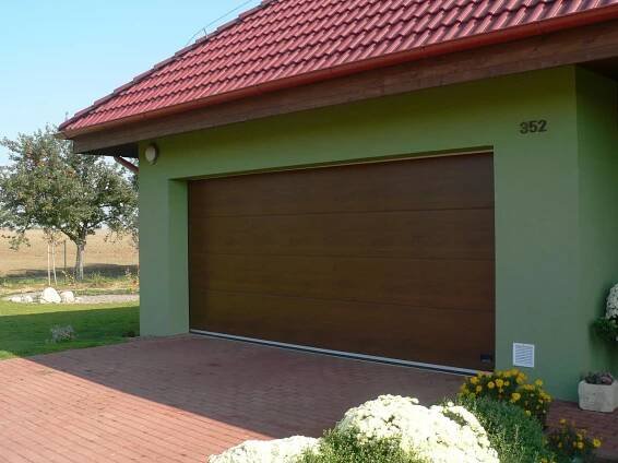 MB-Finestra | Okna, dveře, zimní zahrady | Garážová vrata 