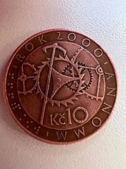Mince 10 Kč z roku 2000 vzor milénium - Numismatika