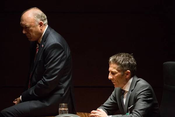 Berlínská mise - Dějiny píšou vítězové - Z filmu - John Doman, Leland Orser