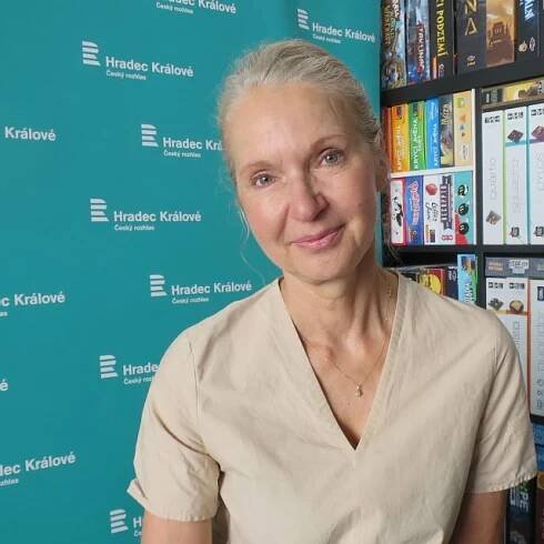 Irena Obermannová v rozhlasové kavárně v Hradci Králové | foto: Milan Baják,  Český rozhlas