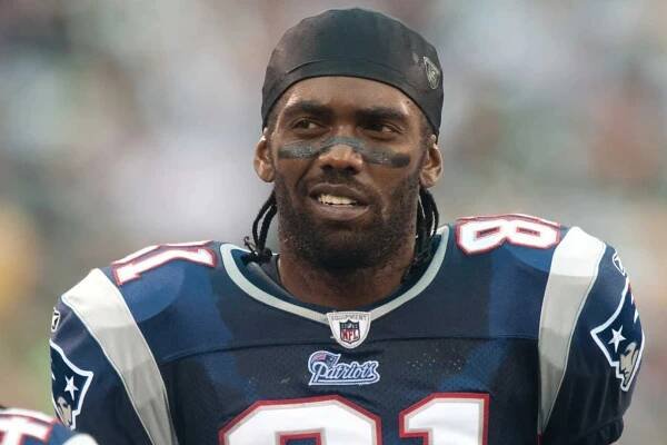 Ranking the 10 greatest wide receivers in NFL history from Terrell Owens to Randy Moss and Jerry Rice